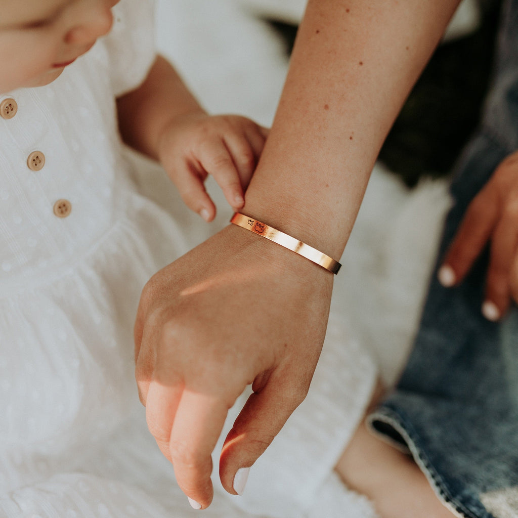 Mama Bear & Her Baby Bears Engraved Cuff Bracelet