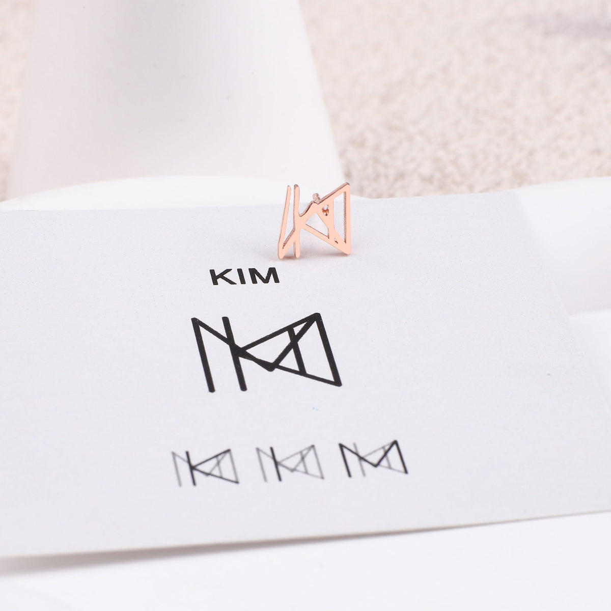 Náušnice s monogramem jména