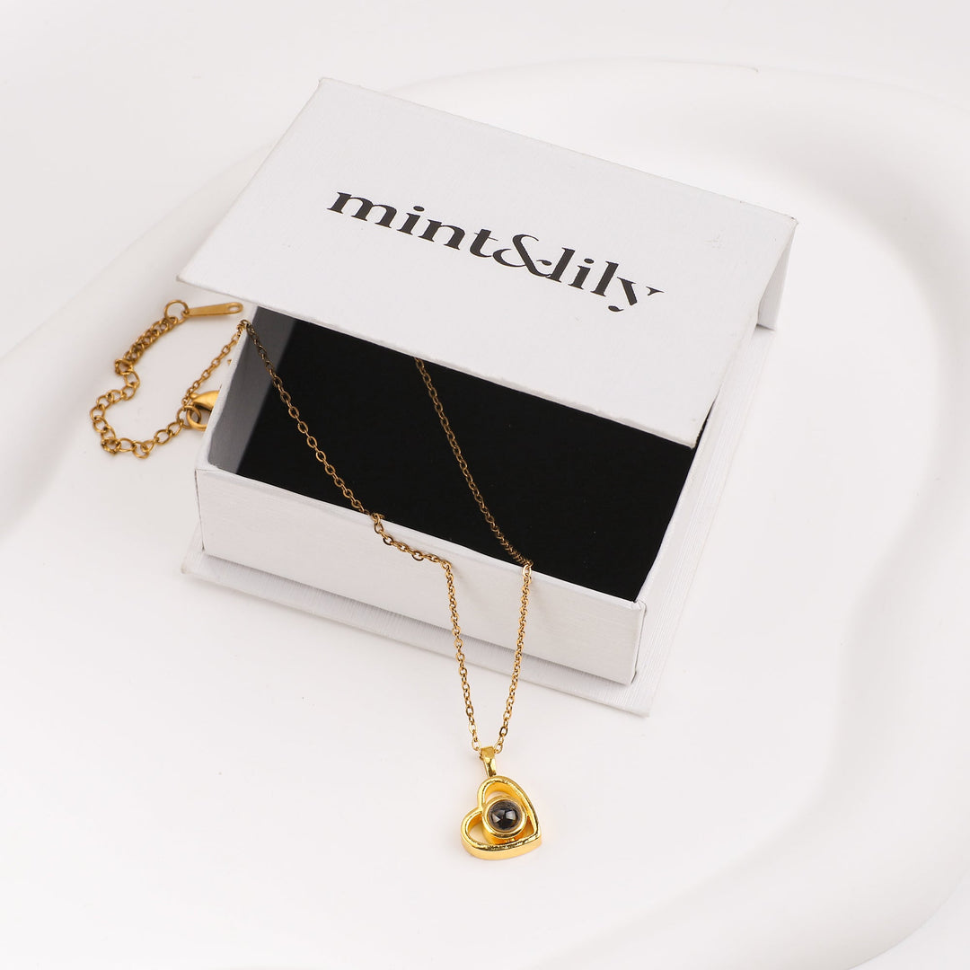 Collar con foto en forma de corazón personalizado