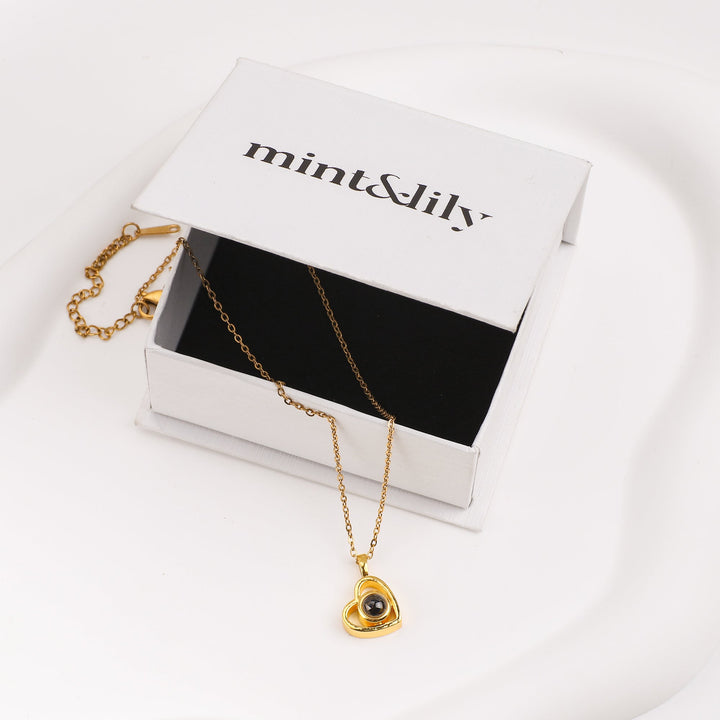 Collar con foto en forma de corazón personalizado