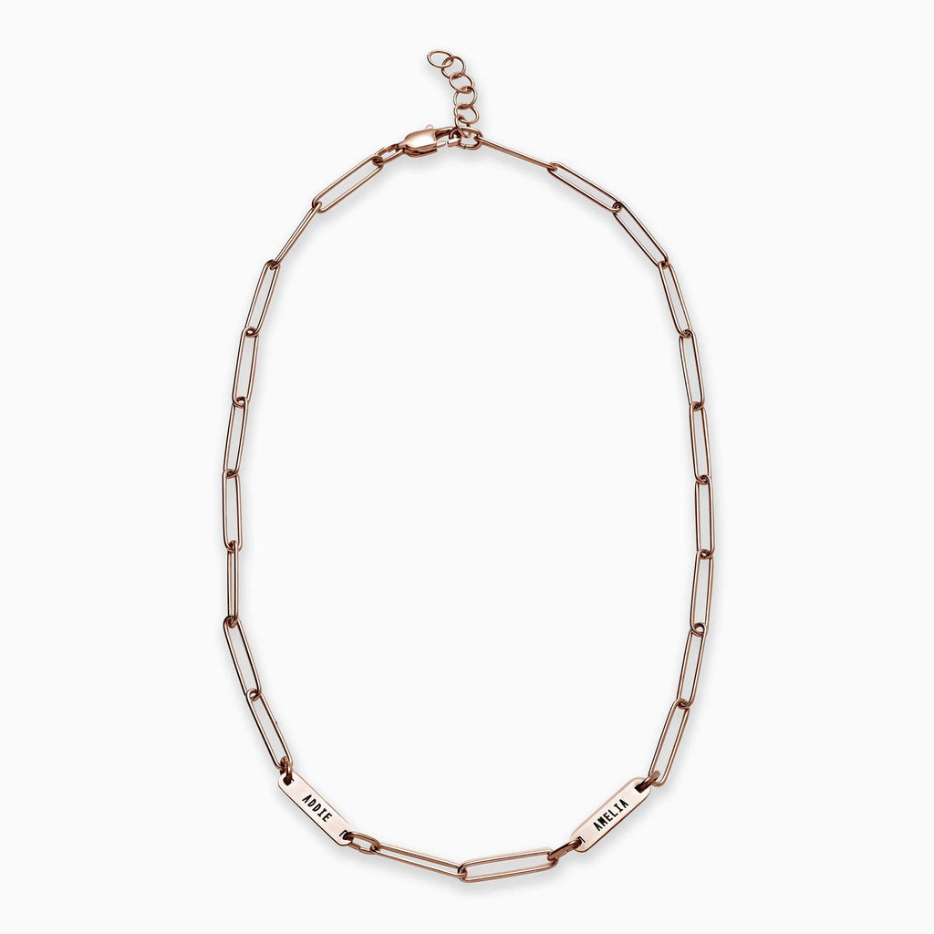 Collana con fermaglio e nomi personalizzati