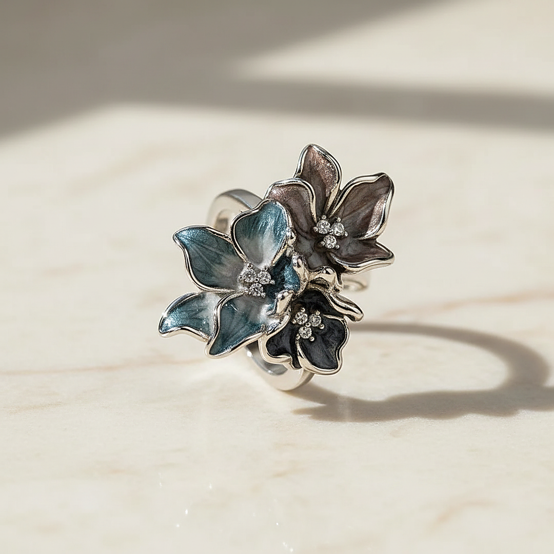Lioria Silver Ring