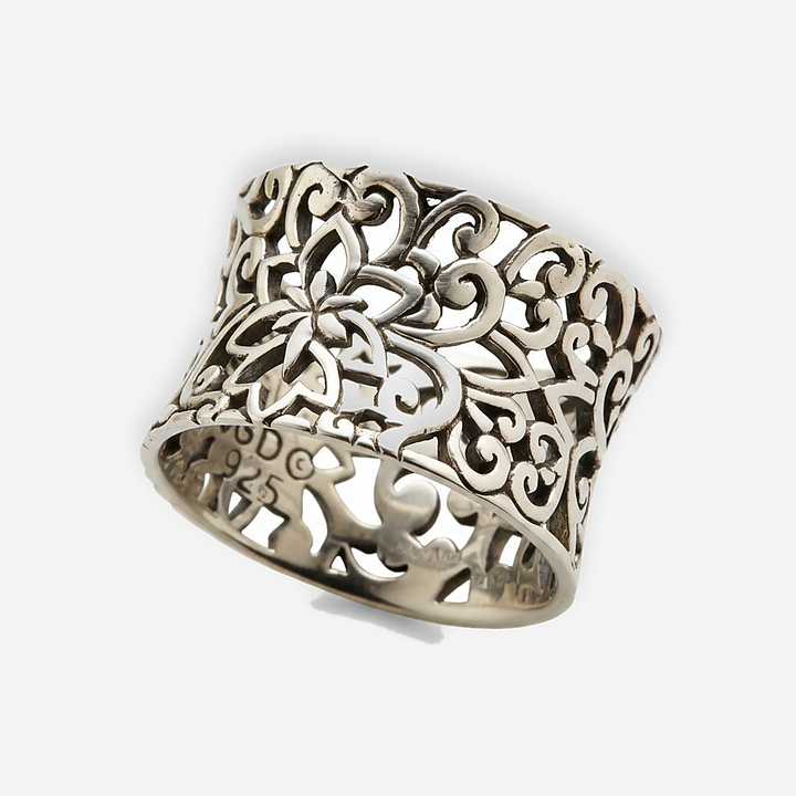 Bonnie Silver Openwork Ring detail
