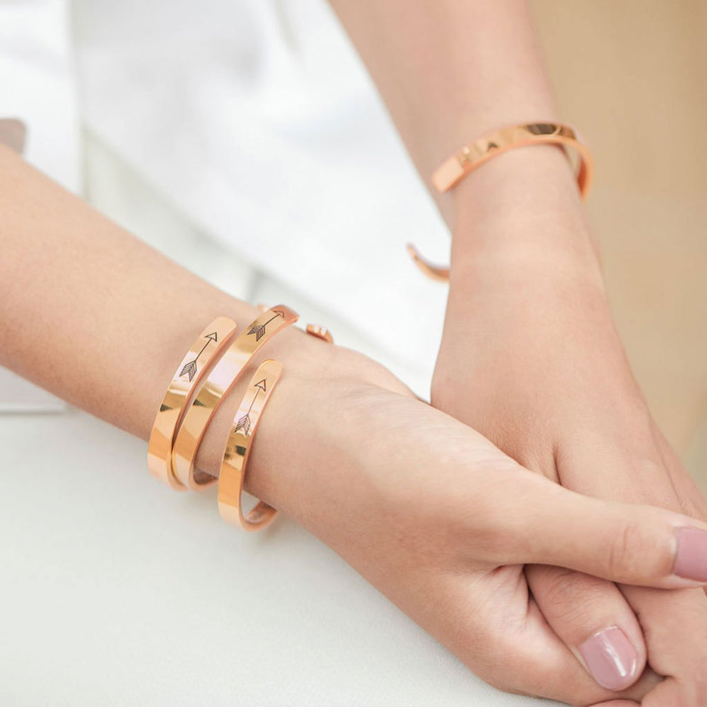 Smuk pige, du kan klare svære ting - armbånd med åbning