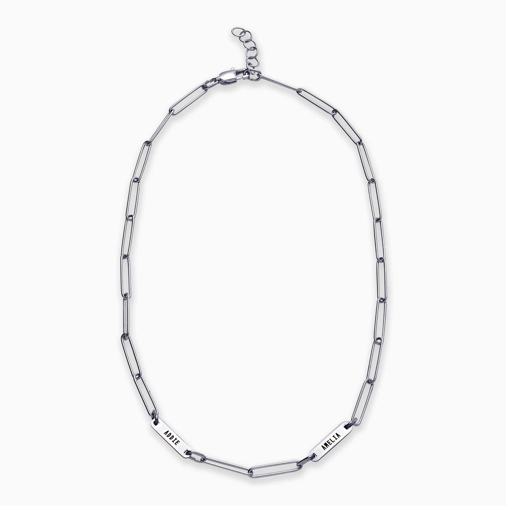 Collana con fermaglio e nomi personalizzati