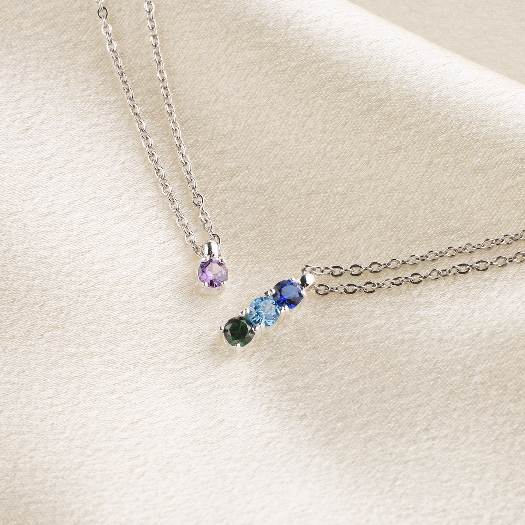 Collana con pietra portafortuna di famiglia