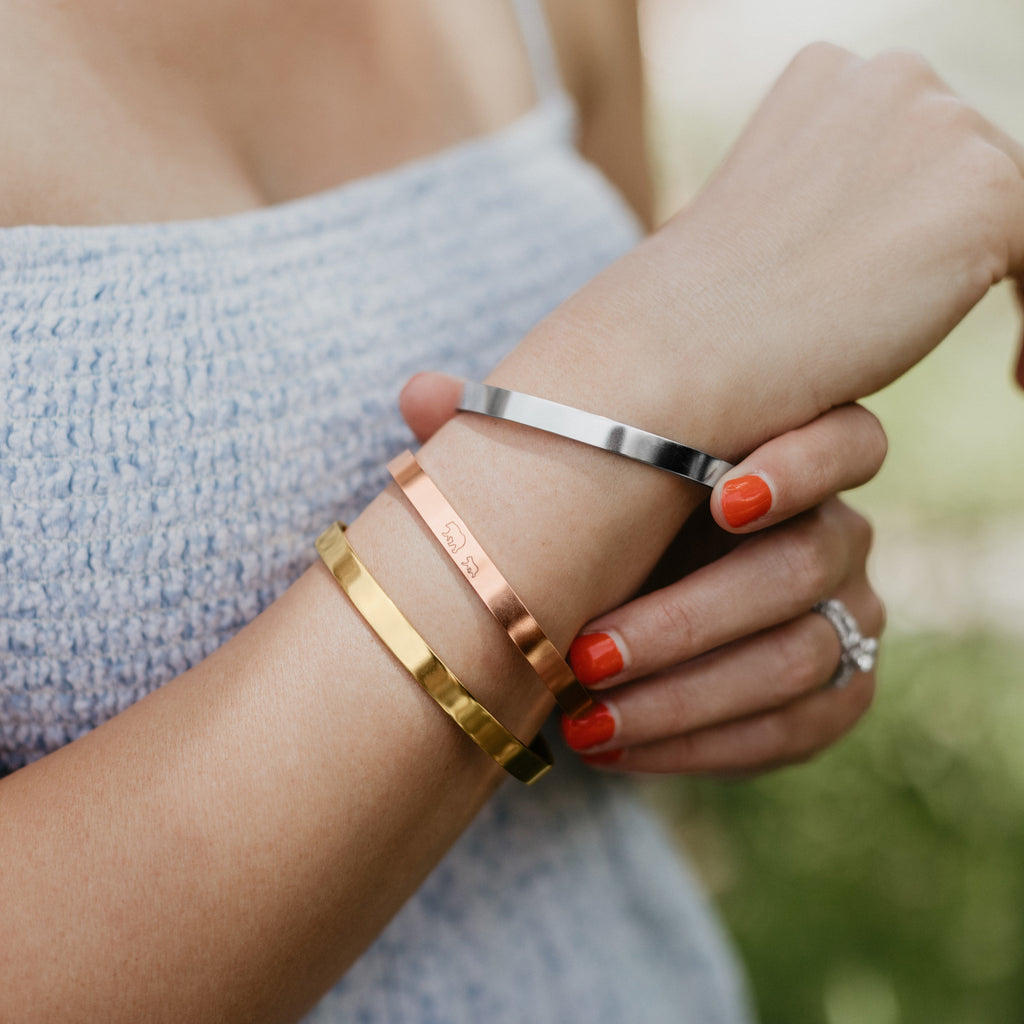 Smuk pige, du kan klare svære ting - armbånd med åbning