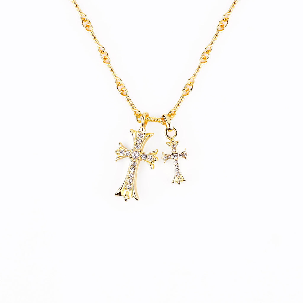 Collar con colgante de doble cruz