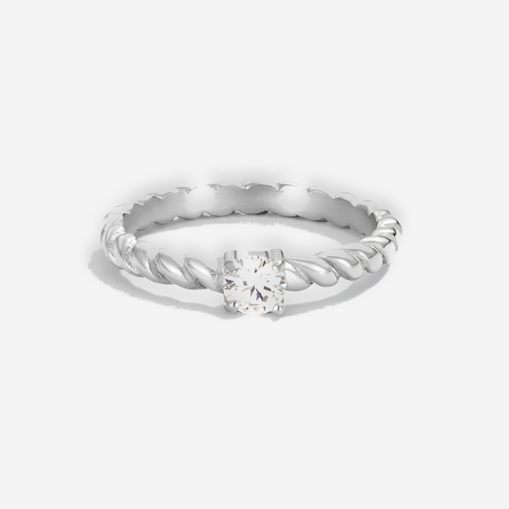 Milan Twisted Crystal Ring detail