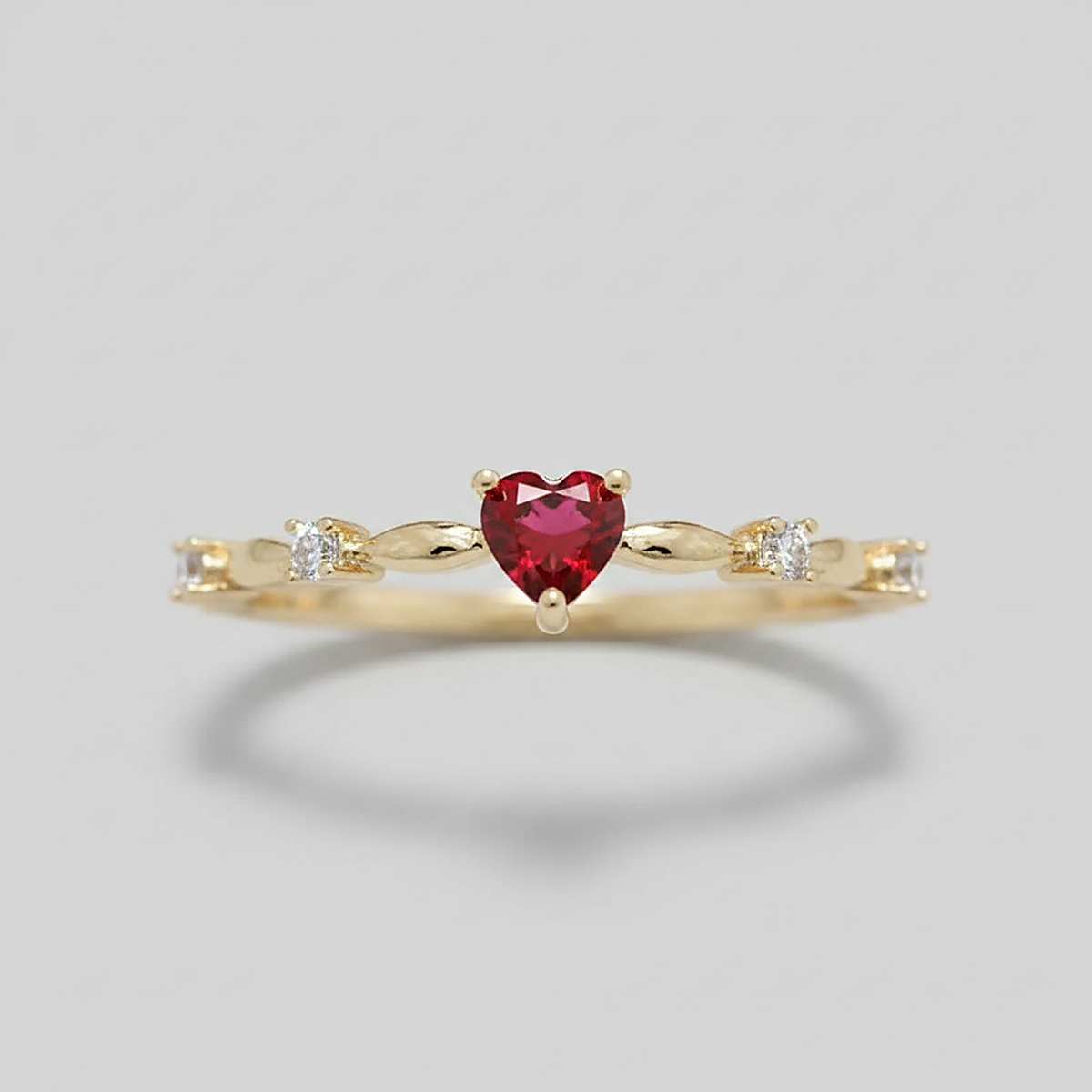 Anello Sabine con rubino