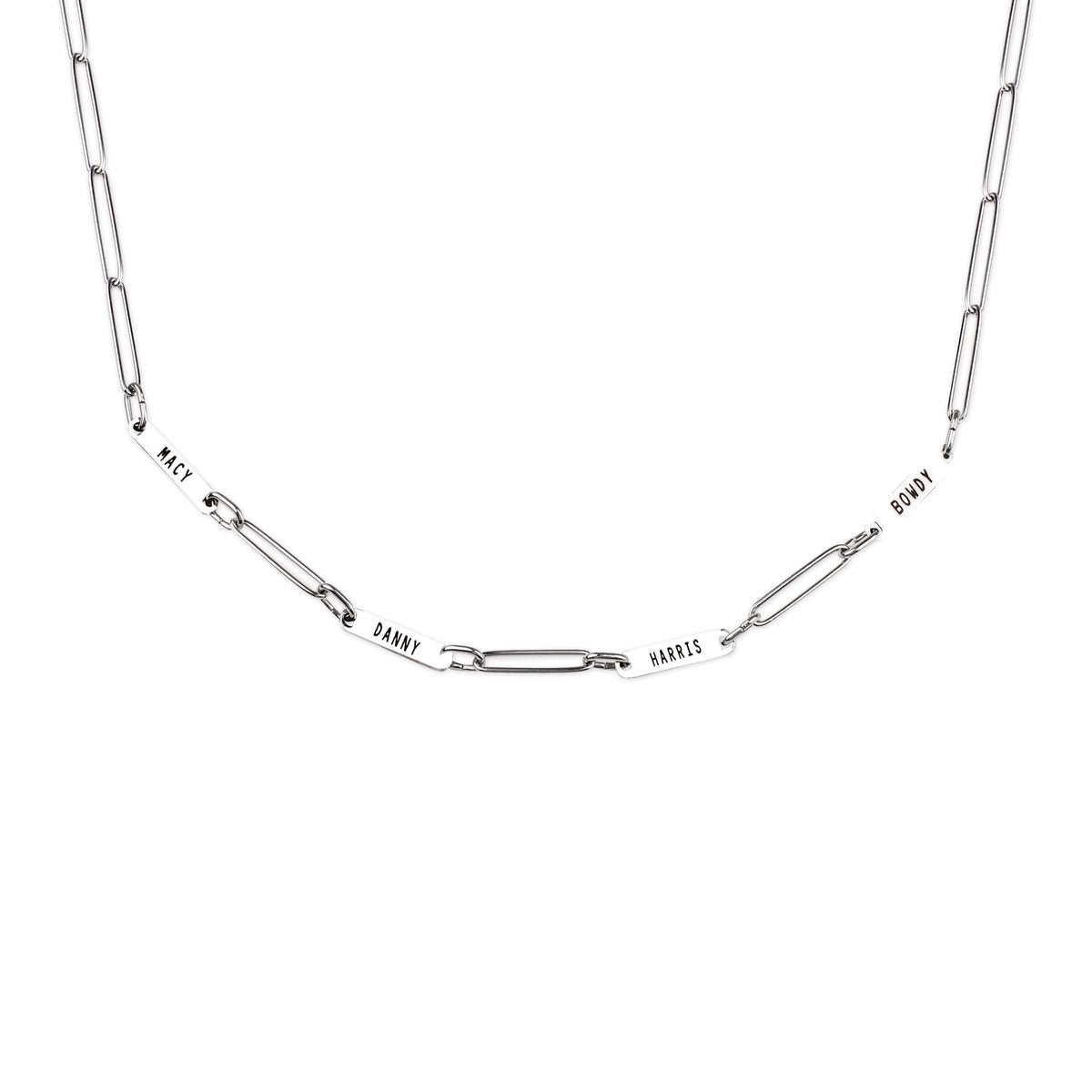 Collana con fermaglio e nomi personalizzati