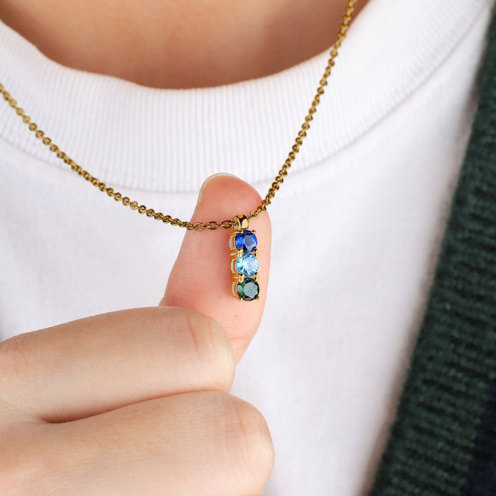 Collana con pietra portafortuna di famiglia