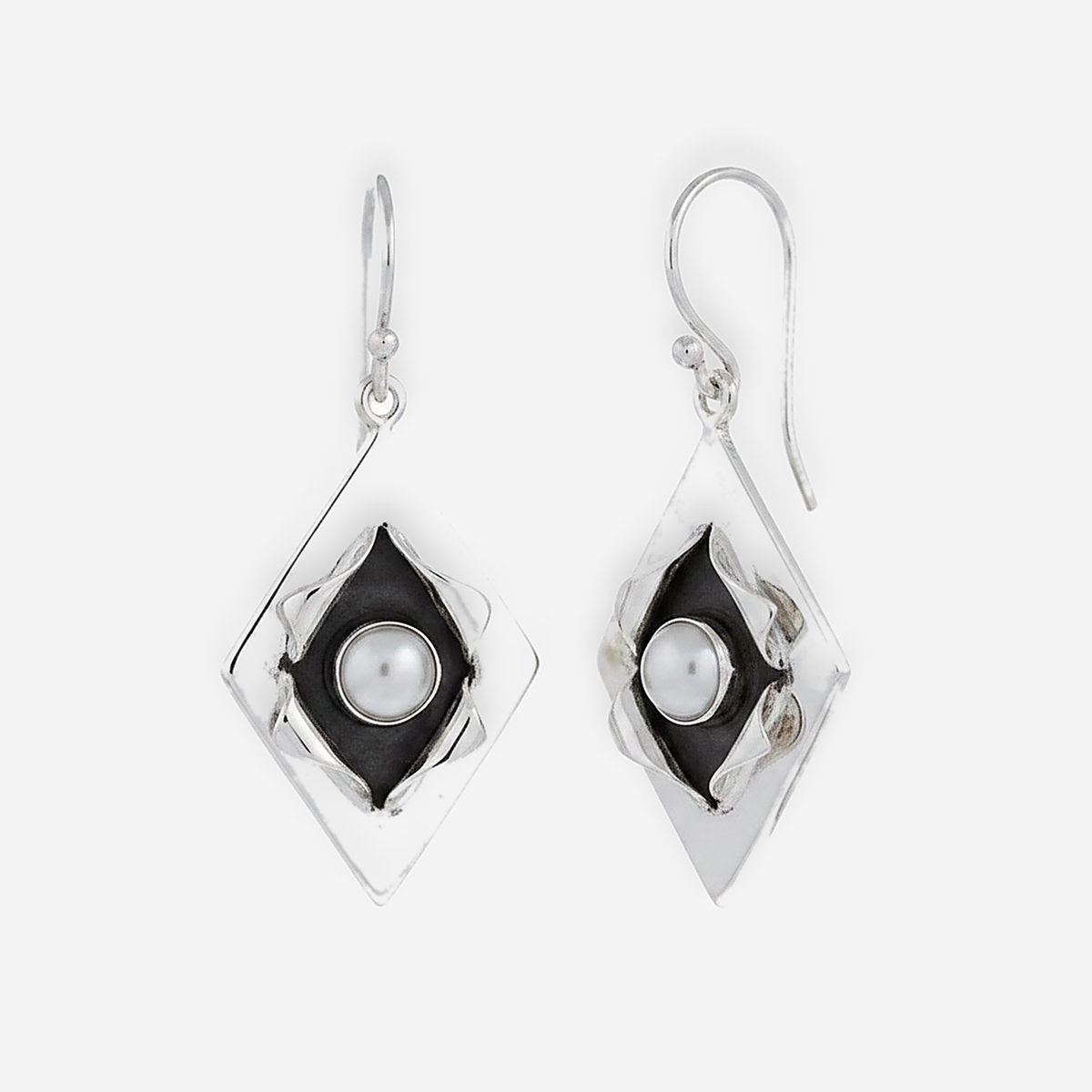 ザリア パールピアス