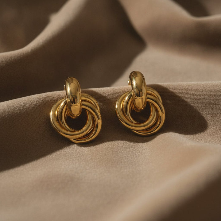 Pendientes dorados Leocadia