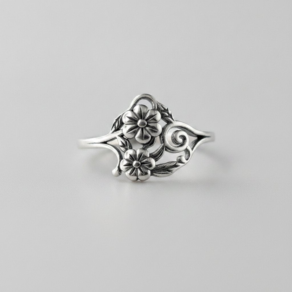 Maelys Silver Ring