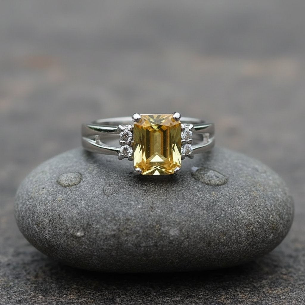 Marguerite Crystal Ring