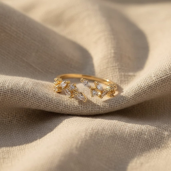 Elise Gold Ring