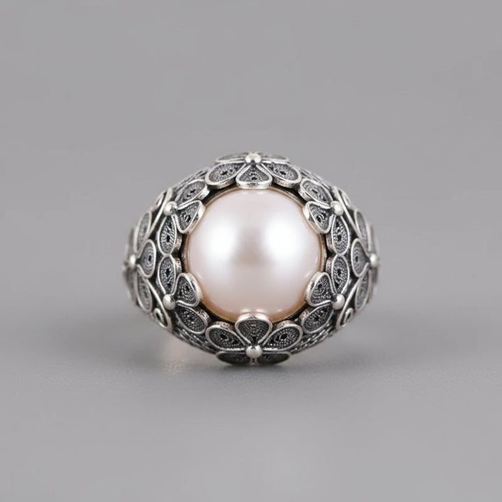 Selene Pearl Ring