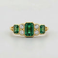 Anello Kaia in zirconi sintetici