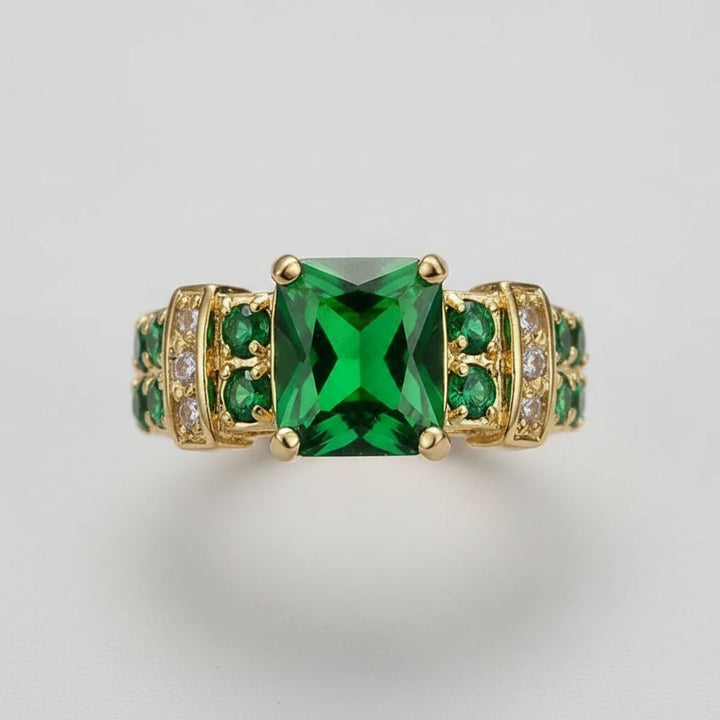 Leocadia Crystal Ring
