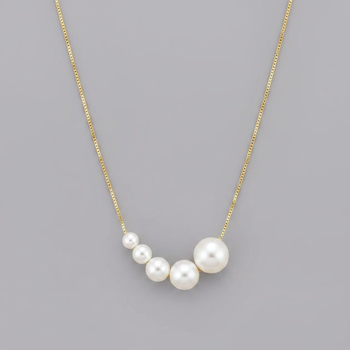 Thea Pearl Pendant Necklace