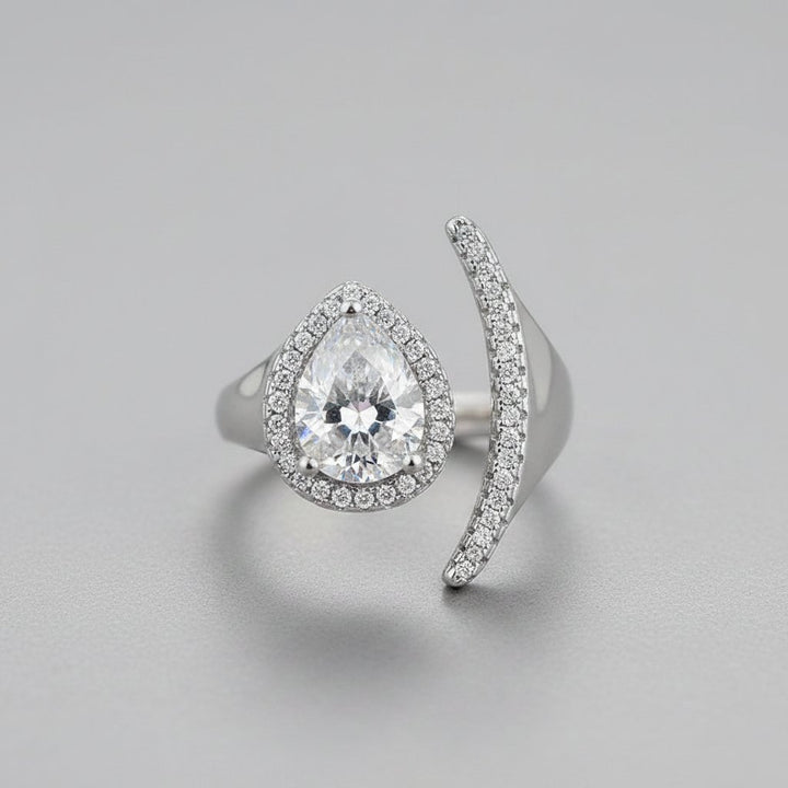 Giselle Crystal Ring