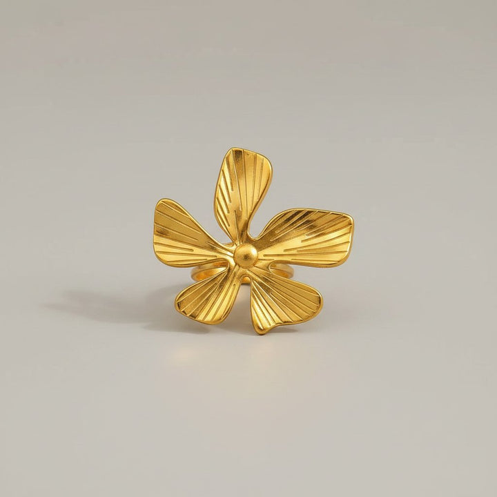 Ambre Gold Ring