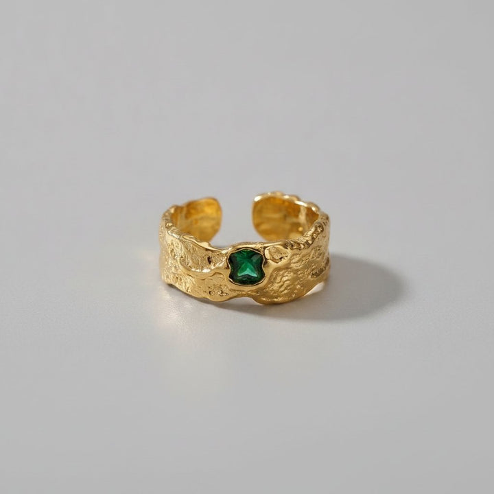 Faye Emerald Ring