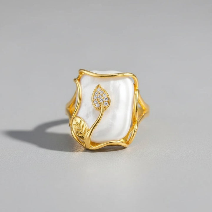 Quilla Pearl Ring