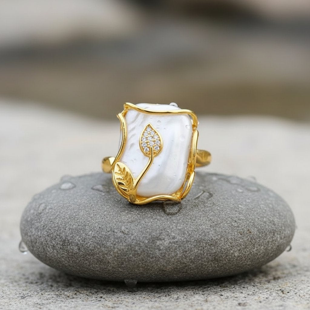 Quilla Pearl Ring