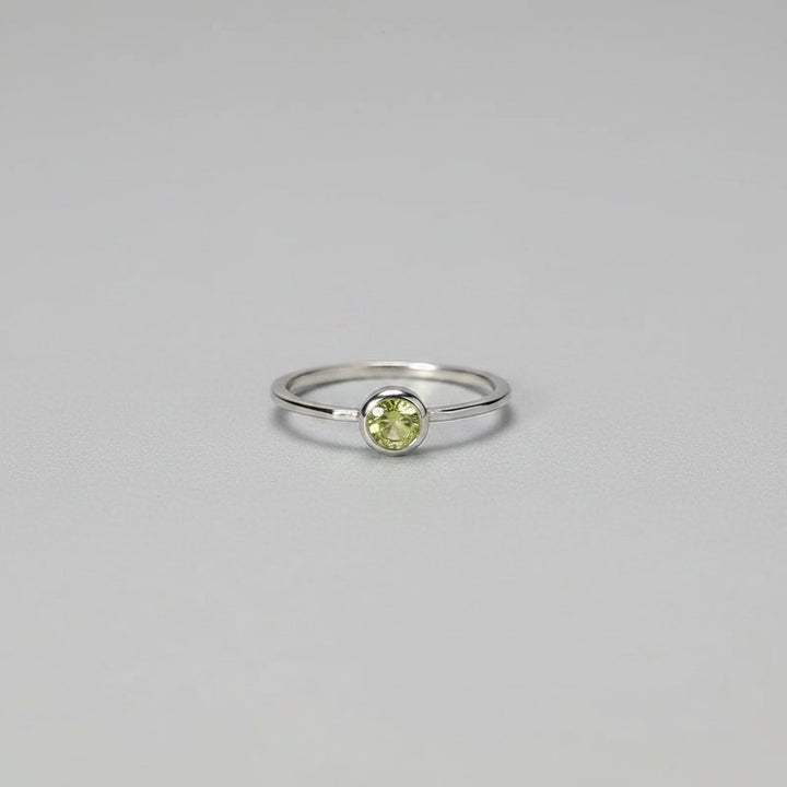 Anillo Lioria de peridoto