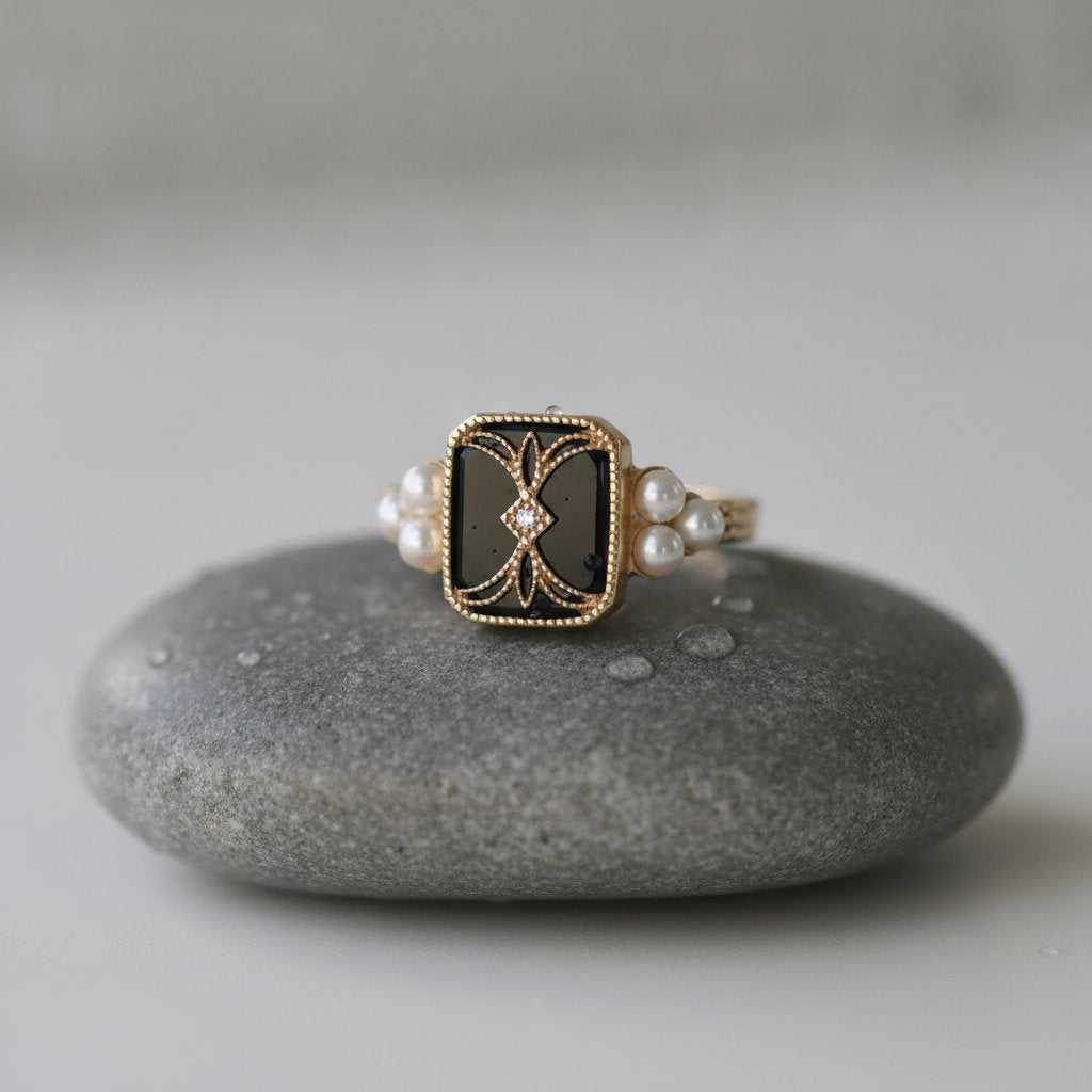 Hespera Pearl Ring