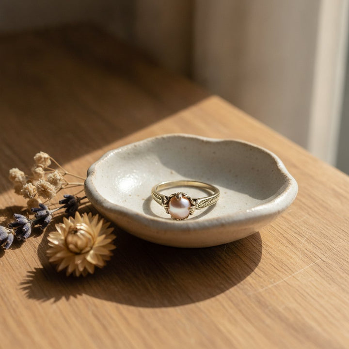 Nerine Pearl Ring