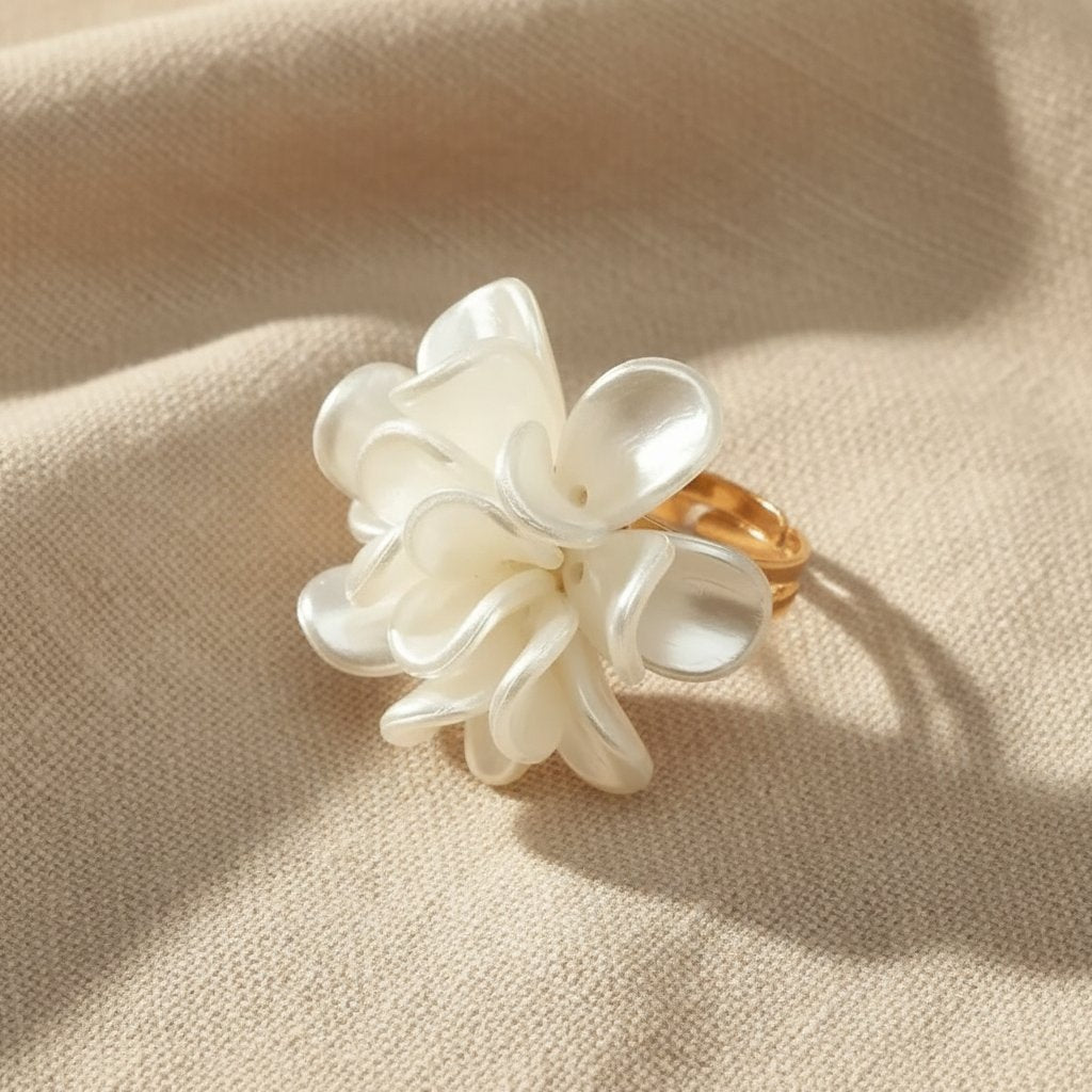 Quilla Gold Ring