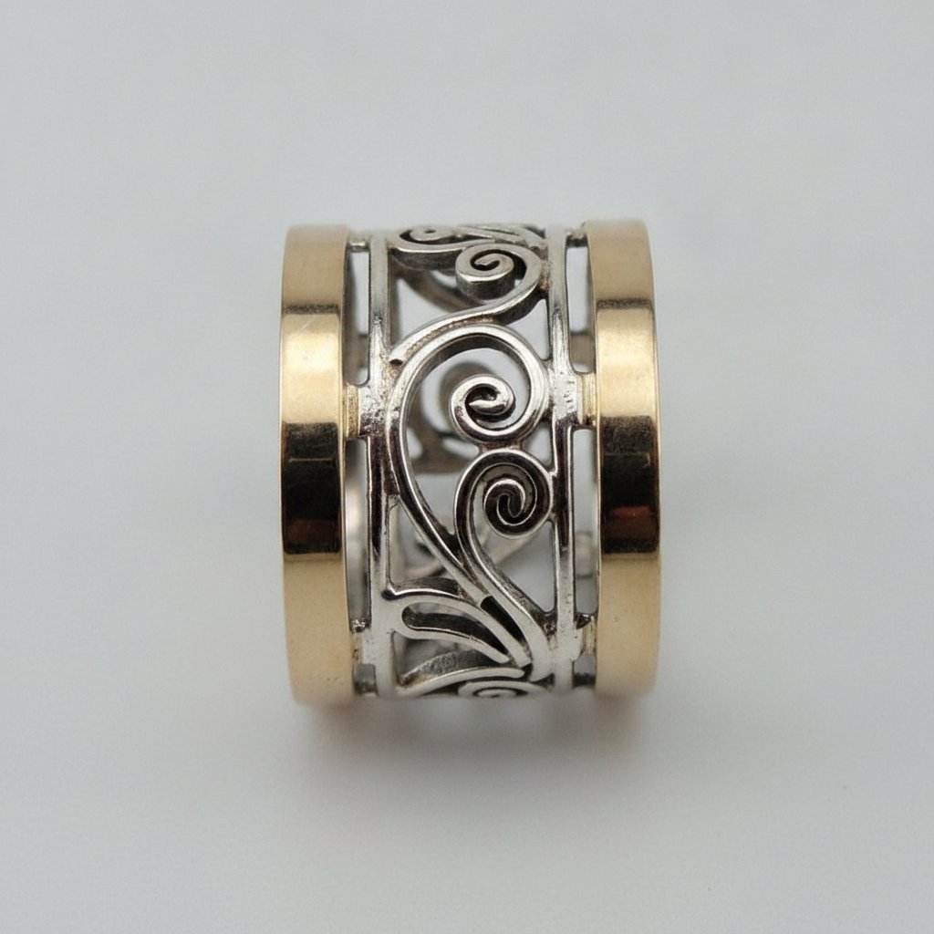 Ursule Gold Ring