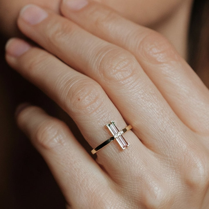 Nerine Crystal Ring