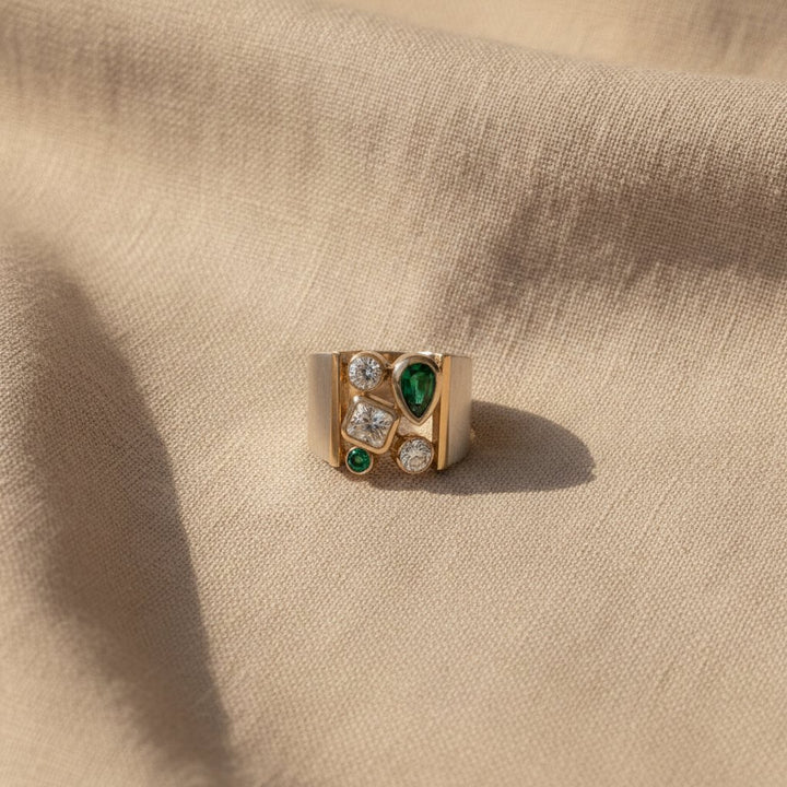 Anillo Elowen de circonita cúbica