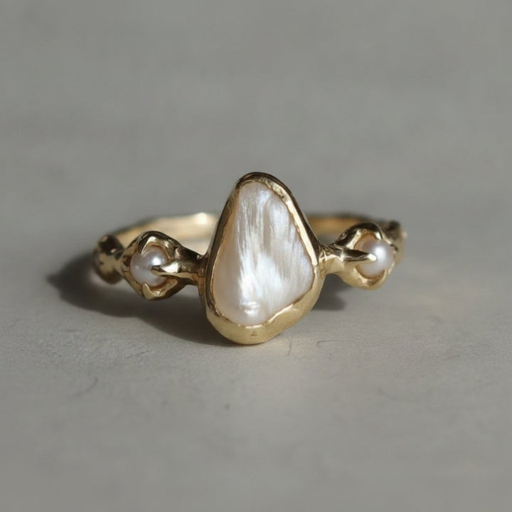 Lucienne Ring