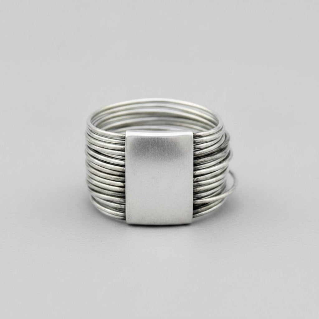 Noor Silver Ring