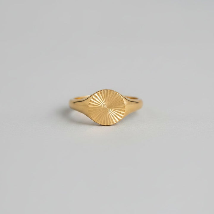 Vesper Gold Ring