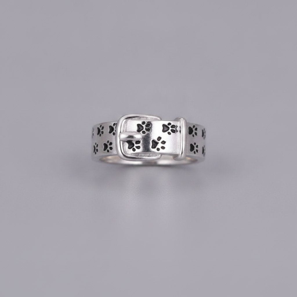 Kirschroter Ring