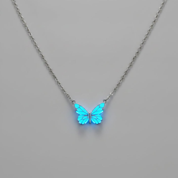 Collier Suri