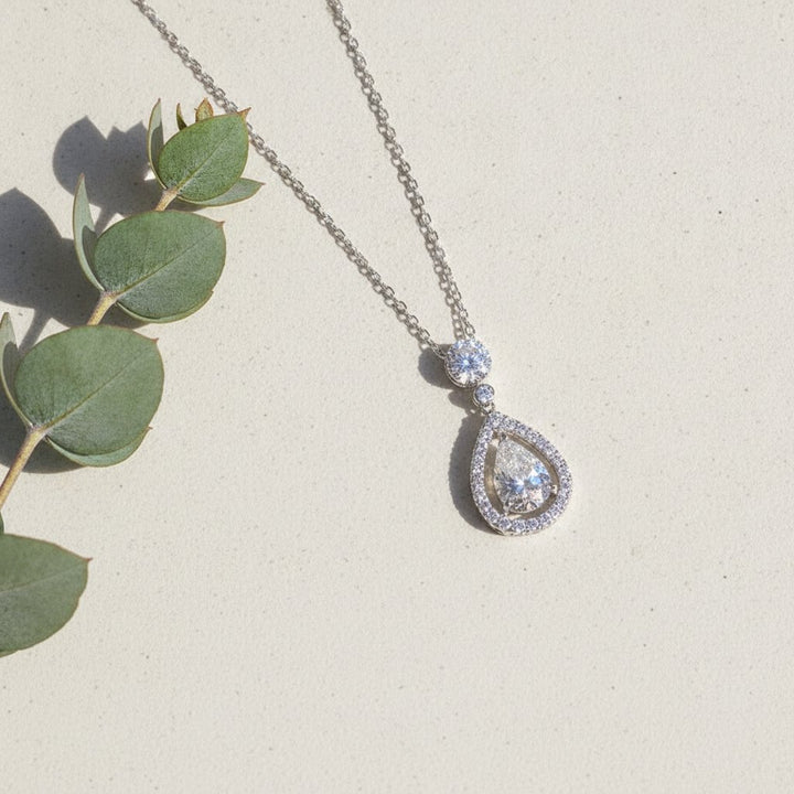 Vera Diamond Necklace