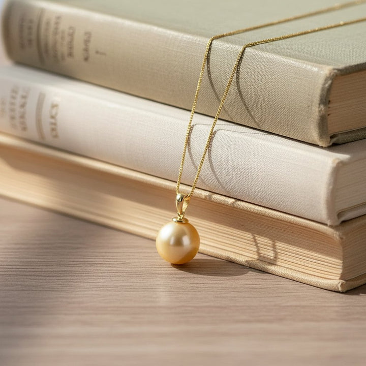 Selene Pearl Necklace