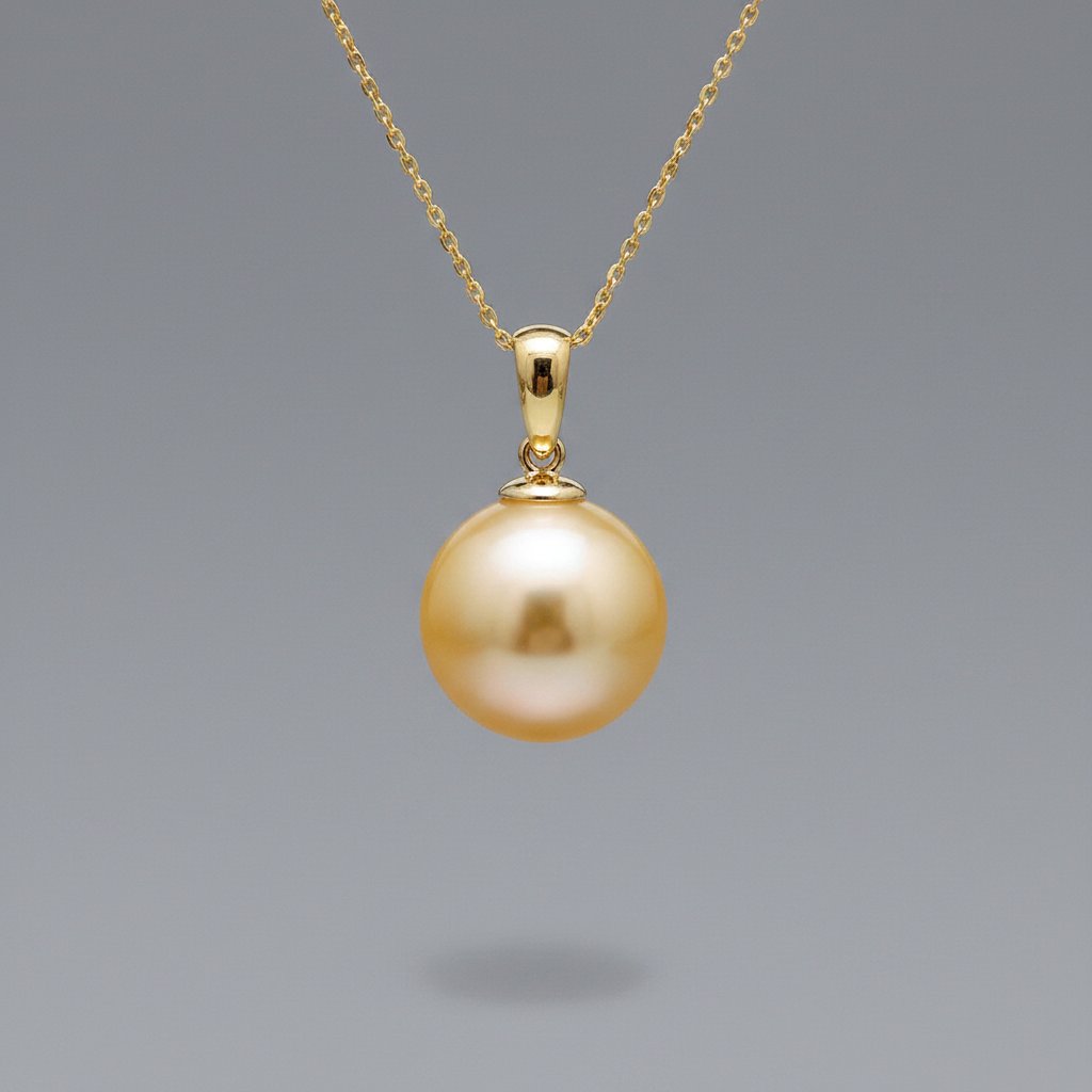 Selene Pearl Necklace