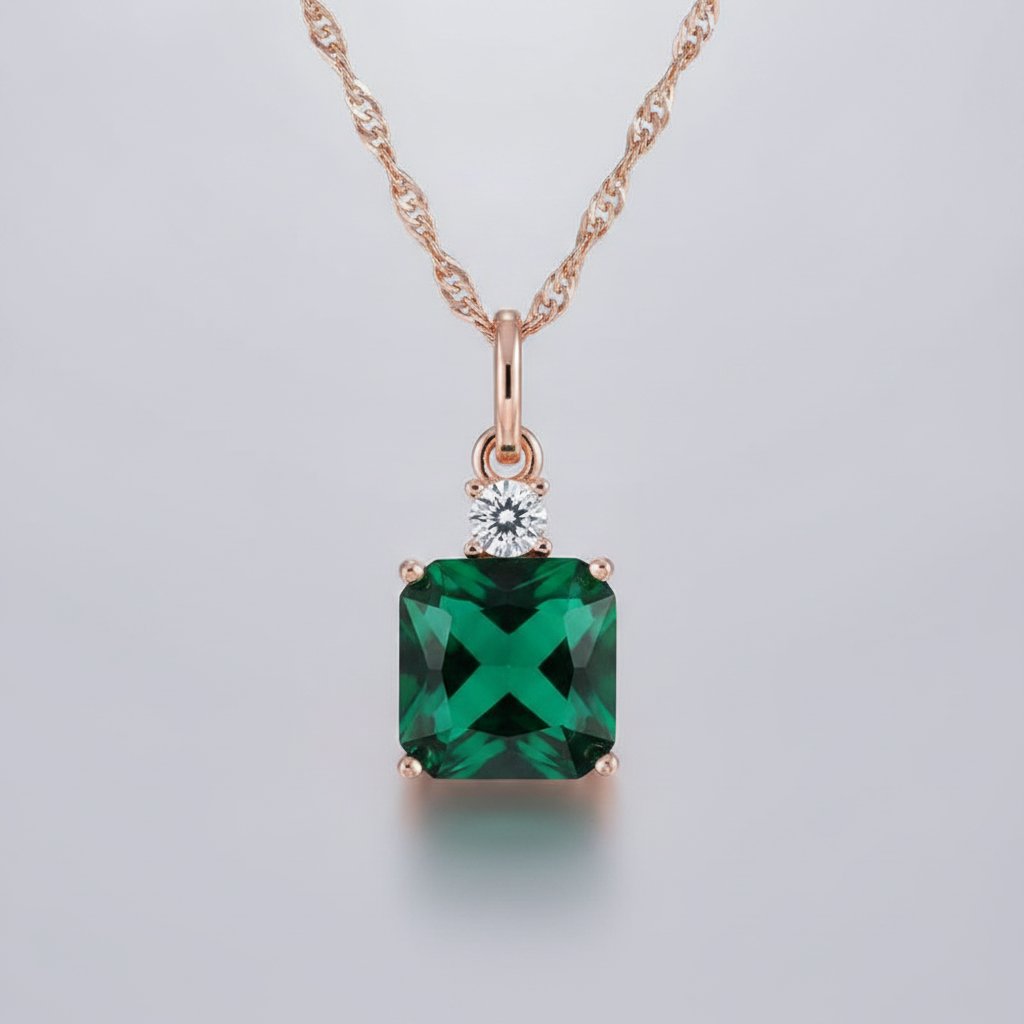 Delphine Necklace