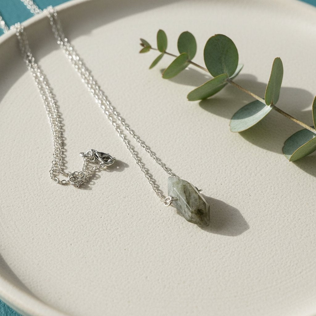 Marguerite Necklace