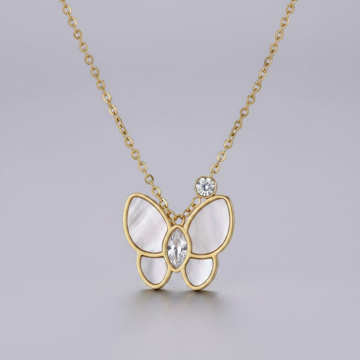 Valentine Pearl Necklace
