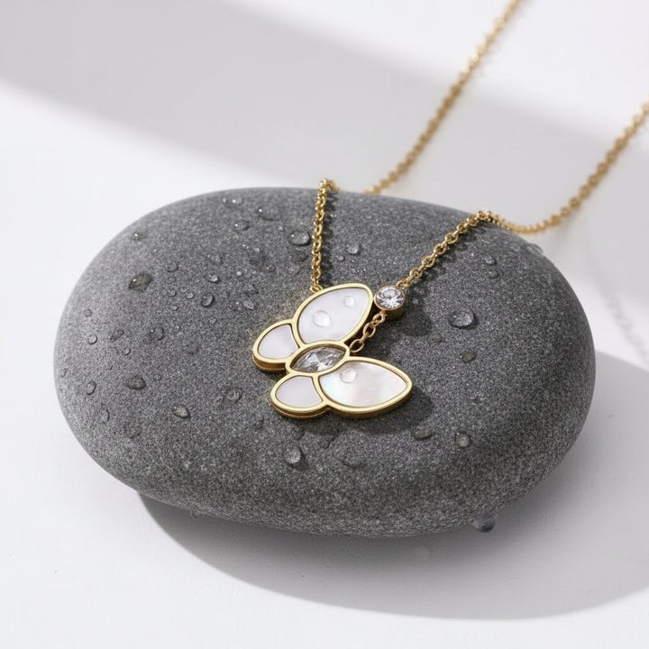 Valentine Pearl Necklace