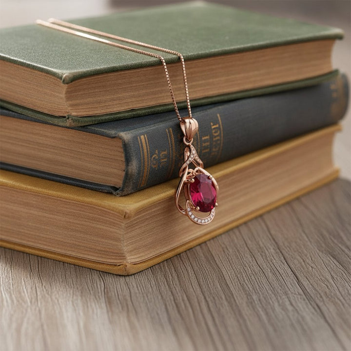Marguerite Crystal Necklace